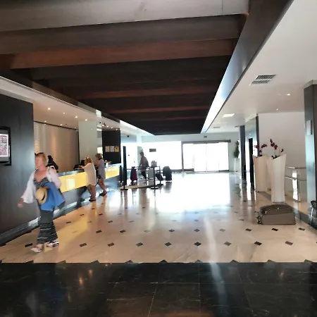 Sol Carihuela דירה *