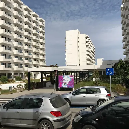 Sol Carihuela Торремолінос